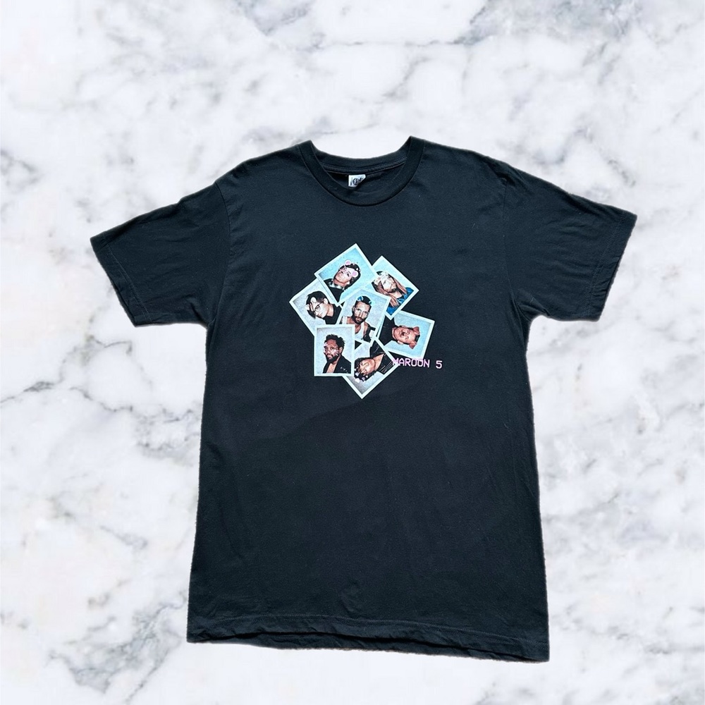 Maroon 5 Red pill blues tour t shirt 💕🖤